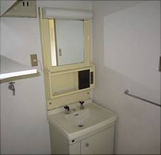 洗面化粧台ビフォア―